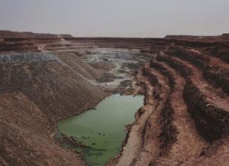 Cuộc đua sở hữu uranium được làm giàu đang nóng lên