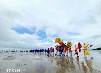 Lễ hội đình Trà Cổ: 'Cột mốc văn hóa' vùng biên của tỉnh Quảng Ninh