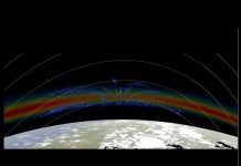 NASA chụp được các ký tự lạ trên bầu trời Trái Đất