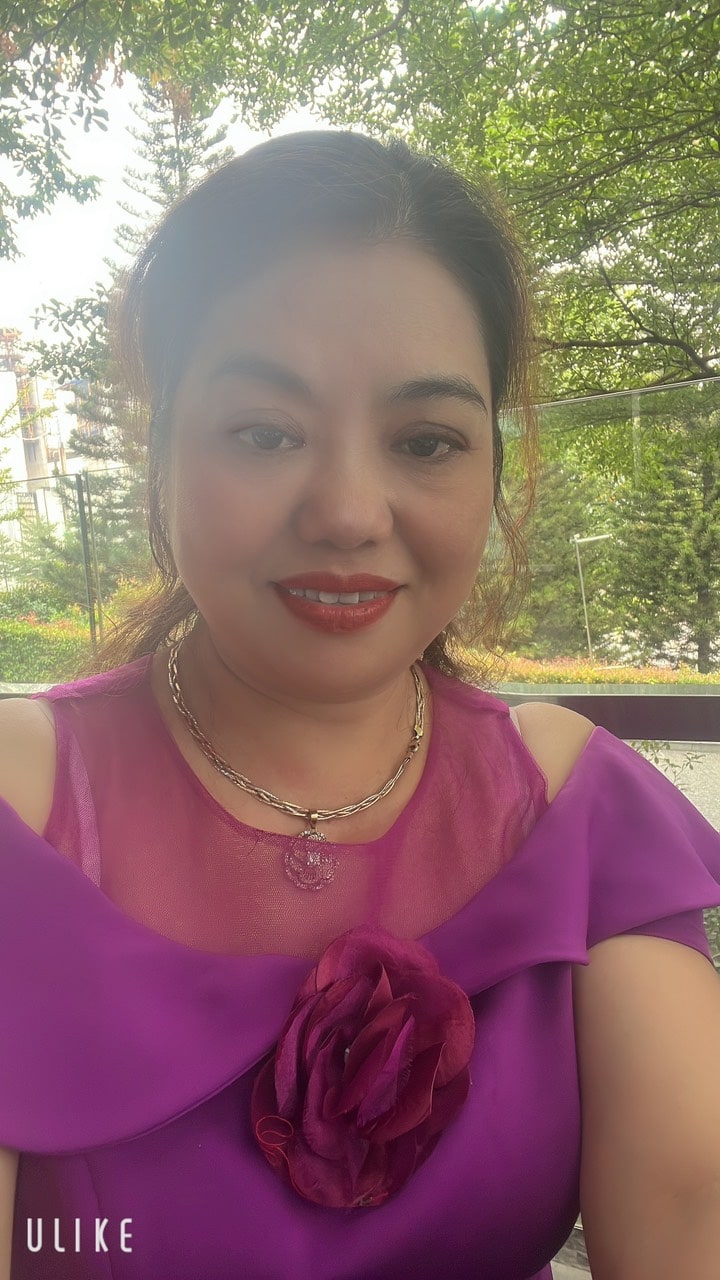 Nhà thơ Nguyễn Thị Vân Ngà 2