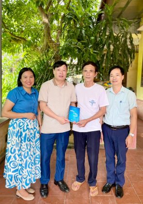 Nh&agrave; văn Ph&ugrave;ng Văn Khai 3-min