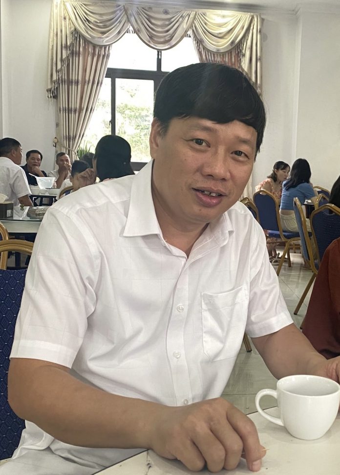 Chùm thơ về sông của nhà văn Phùng Văn Khai