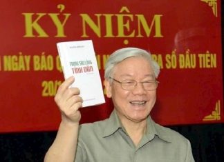Tổng Bí thư Nguyễn Phú Trọng trong sâu lắng tình dân