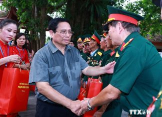 Thủ tướng thăm thương binh, gia đình liệt sỹ tại Thái Nguyên Thủ tướng thăm thương binh, gia đình liệt sỹ tại Thái Nguyên