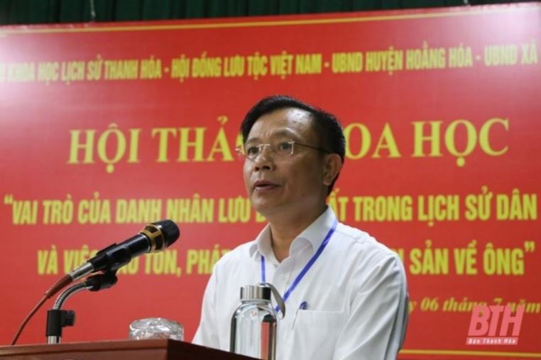 Đồng chí Lê Văn Phúc, Phó Chủ tịch UBND huyện Hoằng Hóa phát biểu tại Hội thảo