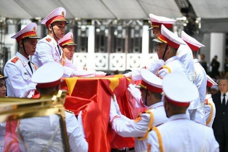 Di quan linh cữu Tổng Bí thư rời Nhà tang lễ