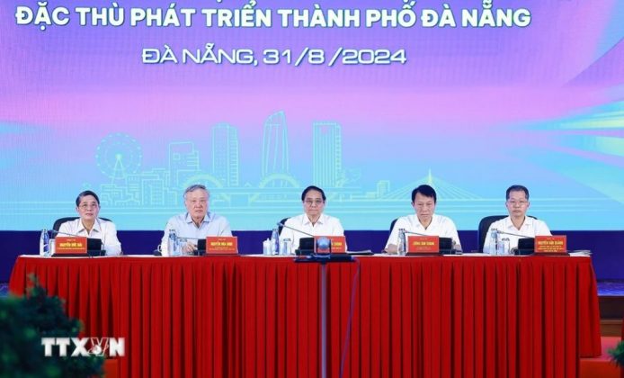 Thủ tướng Phạm Minh Ch&iacute;nh chủ tr&igrave; Hội nghị triển khai Nghị quyết số 136 của Quốc hội về ph&aacute;t triển th&agrave;nh phố Đ&agrave; Nẵng.