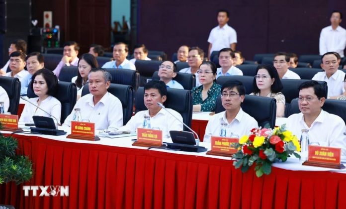 C&aacute;c đại biểu tham dự Hội nghị triển khai Nghị quyết số 136 của Quốc hội về ph&aacute;t triển th&agrave;nh phố Đ&agrave; Nẵng.