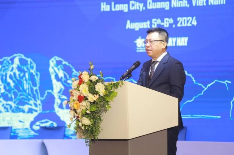 Ông Lê Quốc Minh, Ủy viên Trung ương Đảng, Phó Trưởng Ban Tuyên giáo Trung ương, Chủ tịch Hội Nhà báo Việt Nam, Tổng Biên tập Báo Nhân Dân phát biểu tại hội nghị. 