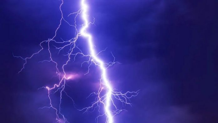 Sét đánh tại bang Bihar của Ấn Độ, ít nhất 10 người thiệt mạng Sét đánh tại bang Bihar của Ấn Độ, ít nhất 10 người thiệt mạng