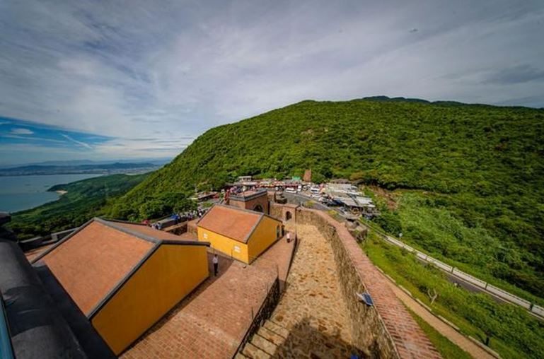 'Sống' lại di tích Hải Vân quan