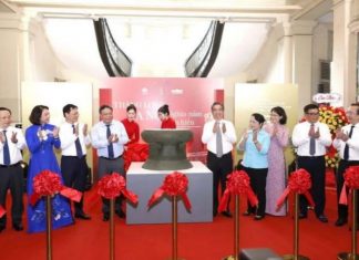 Trưng bày di sản Thăng Long - Hà Nội tại Bảo tàng Thành phố Hồ Chí Minh