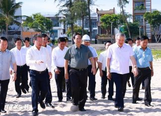 Thủ tướng kiểm tra, khảo sát một số dự án trọng điểm của thành phố Đà Nẵng Thủ tướng kiểm tra, khảo sát một số dự án trọng điểm của thành phố Đà Nẵng
