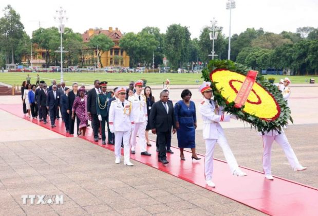 10  619x420 - Tổng Bí thư, Chủ tịch nước Tô Lâm chủ trì Lễ đón Tổng thống Mozambique