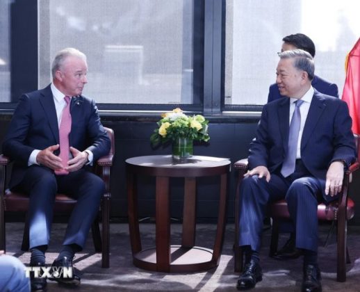 Tổng B&iacute; thư, Chủ tịch nước T&ocirc; L&acirc;m tiếp Tiến sỹ Brendan Nelson, Ph&oacute; Chủ tịch Cấp cao Tập đo&agrave;n Boeing ki&ecirc;m Chủ tịch Boeing Global.
