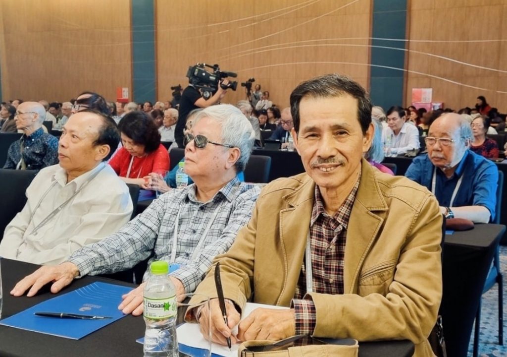 Nhà phê bình Bùi Việt Thắng