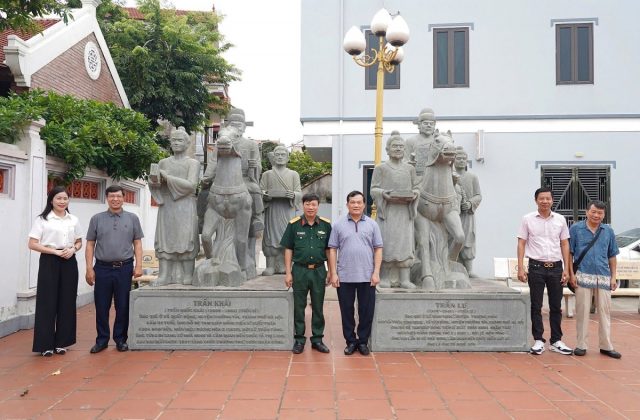 Nha van Phung Van Khai 6 min 640x420 - Nhà nghiên cứu Đinh Văn Hiến với Mai triều và Mai Hắc Đế - Tác giả: Phùng Văn Khai