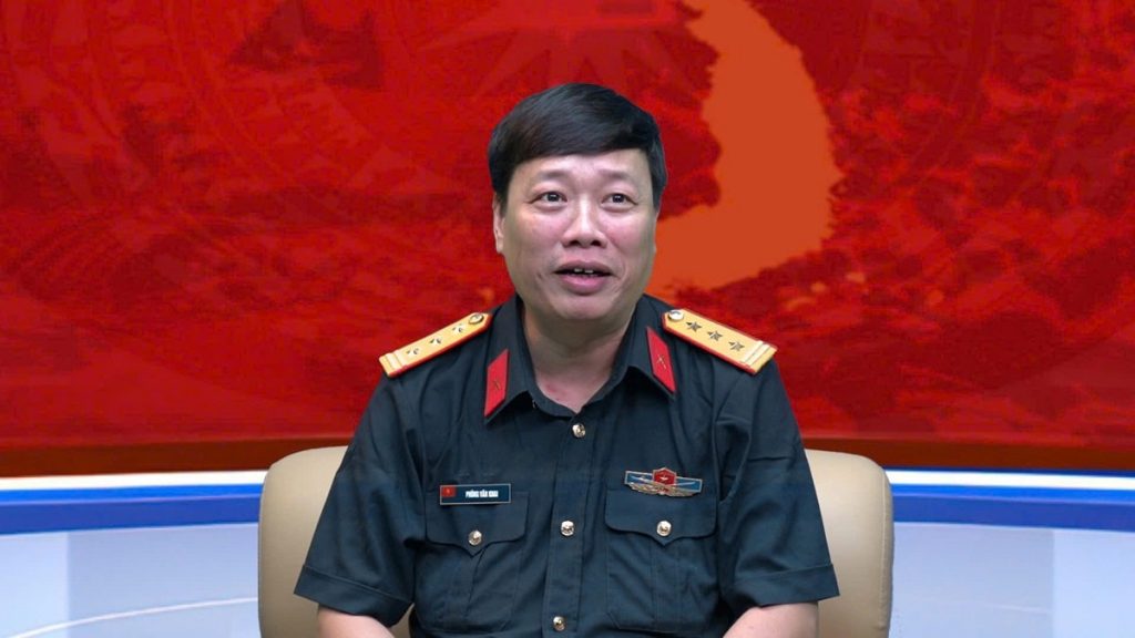 Nhà văn Phùng Văn Khai