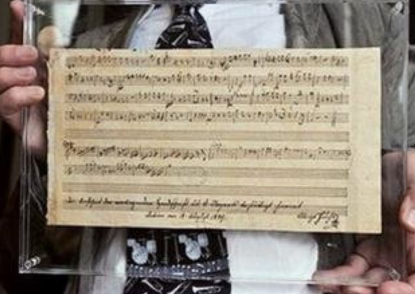 Phát hiện bản thảo âm nhạc chưa từng biết đến của Mozart