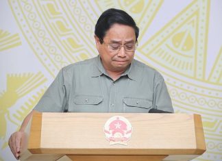 Thủ tướng nghẹn giọng, bật khóc khi nói về mất mát, thiệt hại của người dân, của đất nước