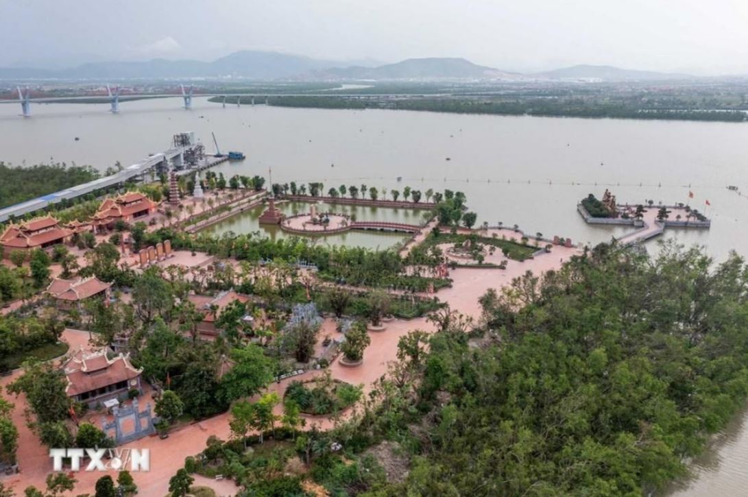 Khu Di tích Lịch sử Quốc gia Bạch Đằng Giang tọa lạc ven dòng sông Bạch Đằng. (Ảnh: Hoàng Hiếu/TTXVN)