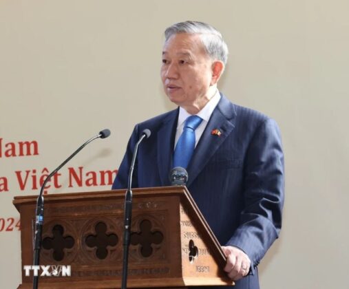 Tổng B&iacute; thư, Chủ tịch nước T&ocirc; L&acirc;m ph&aacute;t biểu.