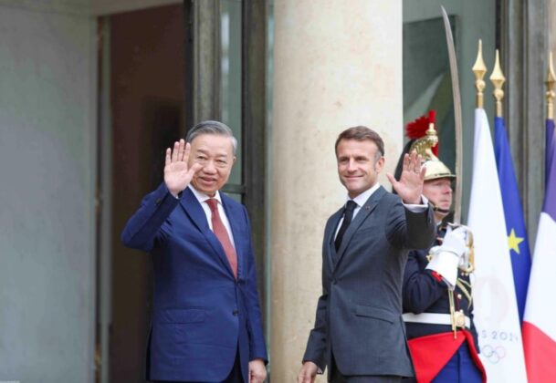 10 min 7 609x420 - Tổng thống Pháp Emmanuel Macron đón và hội đàm cùng Tổng Bí thư, Chủ tịch nước Tô Lâm