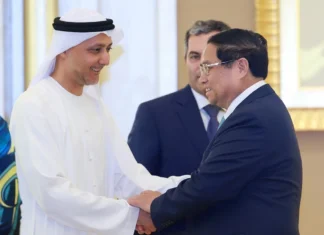 Thủ tướng Phạm Minh Chính tiếp lãnh đạo một số tập đoàn hàng đầu của UAE Thủ tướng Phạm Minh Chính tiếp lãnh đạo một số tập đoàn hàng đầu của UAE