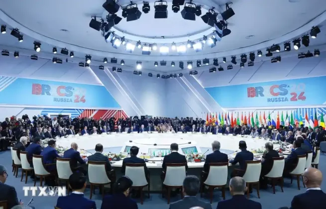 Phi&ecirc;n to&agrave;n thể Hội nghị c&aacute;c Nh&agrave; l&atilde;nh đạo Nh&oacute;m BRICS mở rộng.