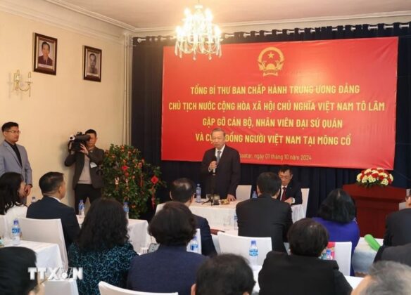 Tổng B&iacute; thư, Chủ tịch nước T&ocirc; L&acirc;m ph&aacute;t biểu.
