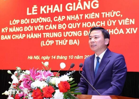 6 min 26 586x420 - Tổng Bí thư, Chủ tịch nước Tô Lâm dự Lễ khai giảng Lớp bồi dưỡng cán bộ quy hoạch Ủy viên BCH TW Đảng khóa XIV