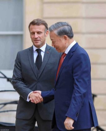 7 min 13 341x420 - Tổng thống Pháp Emmanuel Macron đón và hội đàm cùng Tổng Bí thư, Chủ tịch nước Tô Lâm