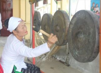 Bảo tồn văn hóa cồng chiêng đồng bào dân tộc Thổ ở Nghệ An Bảo tồn văn hóa cồng chiêng đồng bào dân tộc Thổ ở Nghệ An