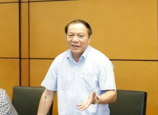 Bộ trưởng Bộ VHTT&DL: Phát triển công nghiệp văn hóa phải ‘đi tắt, đón đầu’ Bộ trưởng Bộ VHTT&DL: Phát triển công nghiệp văn hóa phải 'đi tắt, đón đầu'