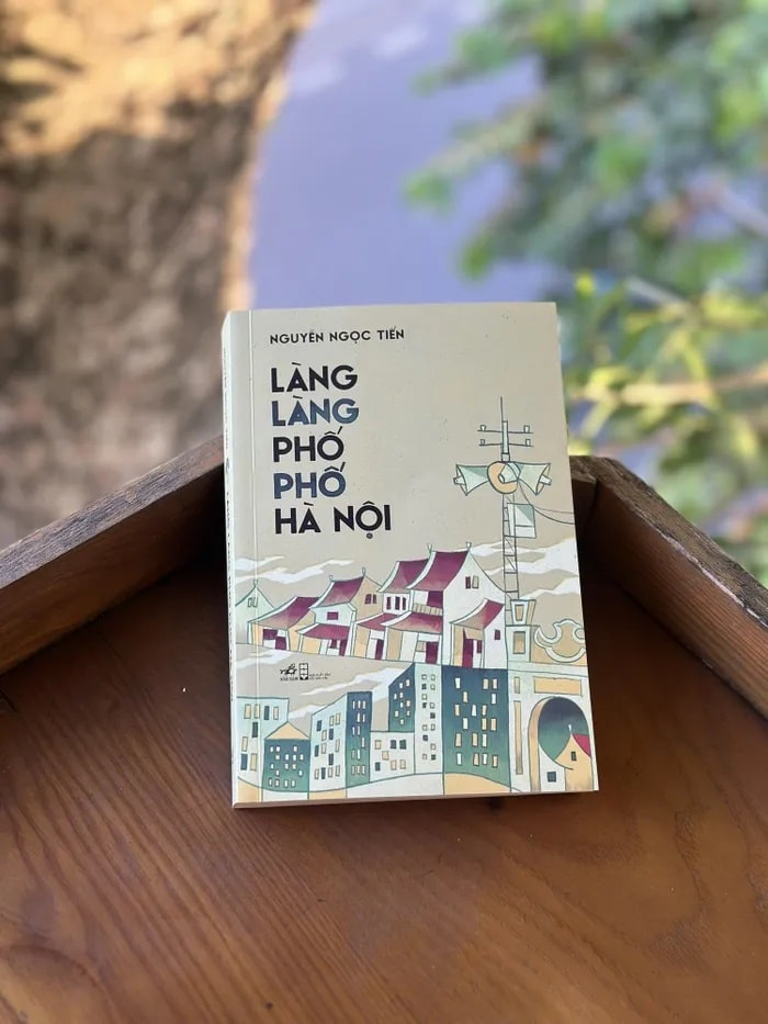 Lang lang pho pho Ha Noi min - Hà Nội quê mùa và phồn hoa dưới góc nhìn của nhà văn Nguyễn Ngọc Tiến