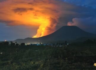 Núi lửa ở CHDC Congo tiếp tục phun trào