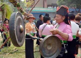 Hội xòe Bản Phủ Hội xòe Bản Phủ
