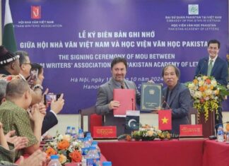 Truyện Kiều và Nhật ký trong tù sẽ được dịch ra tiếng Urdu Truyện Kiều và Nhật ký trong tù sẽ được dịch ra tiếng Urdu