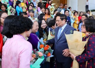 Thủ tướng gặp các nhà khoa học và kỹ sư nữ khu vực châu Á-Thái Bình Dương Thủ tướng gặp các nhà khoa học và kỹ sư nữ khu vực châu Á-Thái Bình Dương
