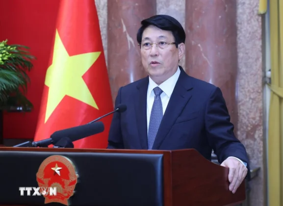 Chủ tịch nước Lương Cường ph&aacute;t biểu tại buổi gặp mặt l&atilde;nh đạo, c&aacute;n bộ, nh&acirc;n vi&ecirc;n Văn ph&ograve;ng Chủ tịch nước.