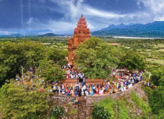 'Điểm danh' những tháp Chăm cổ đẹp mê hồn ở Ninh Thuận