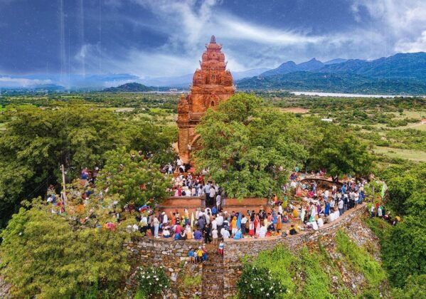 'Điểm danh' những th&aacute;p Chăm cổ đẹp m&ecirc; hồn ở Ninh Thuận