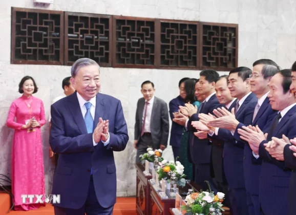 Tổng B&iacute; thư T&ocirc; L&acirc;m đến dự Chương tr&igrave;nh 'Hồ Ch&iacute; Minh-H&agrave;nh tr&igrave;nh kh&aacute;t vọng 2024.'