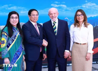 Thủ tướng dự Hội nghị thượng đỉnh G20 tại Rio de Janeiro, Brazil Thủ tướng dự Hội nghị thượng đỉnh G20 tại Rio de Janeiro, Brazil