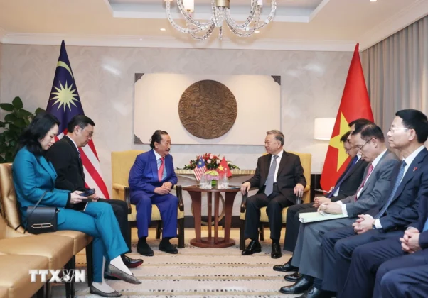 Tổng B&iacute; thư T&ocirc; L&acirc;m tiếp &ocirc;ng Vincent Tan Chee Yioun, L&atilde;nh đạo Tập đo&agrave;n Berjaya.