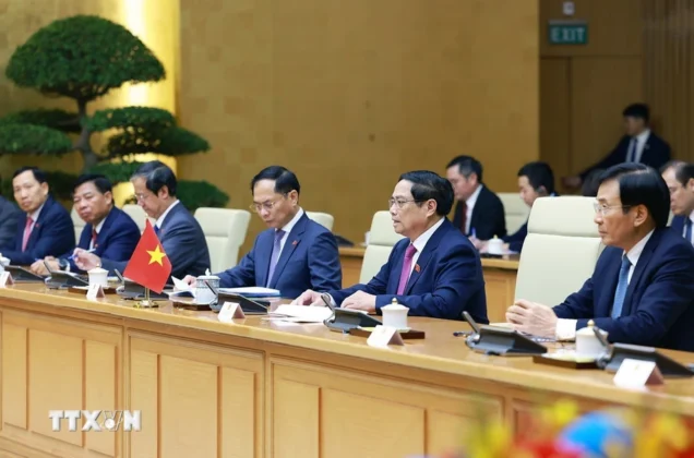 Thủ tướng Phạm Minh Ch&iacute;nh ph&aacute;t biểu tại cuộc tiếp kiến Quốc vương Campuchia Norodom Sihamoni. (Ảnh: Dương Giang/TTXVN)