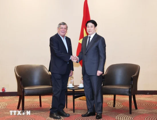 Chủ tịch nước Lương Cường tiếp Chủ tịch Đảng Cộng sản Chile Lautaro Carmona Soto.