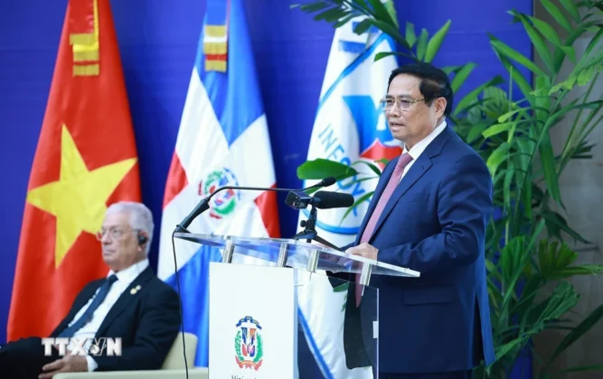 Thủ tướng ph&aacute;t biểu ch&iacute;nh s&aacute;ch tại Học viện Ngoại giao Dominicana