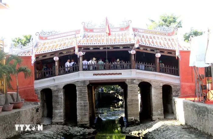 Diện mạo mới của Chùa Cầu sau 19 tháng tu bổ. 