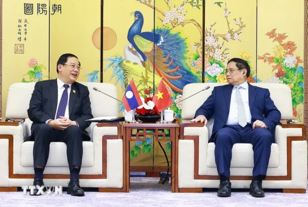 Thủ tướng Phạm Minh Ch&iacute;nh tiếp Thủ tướng L&agrave;o Sonexay Siphandone.